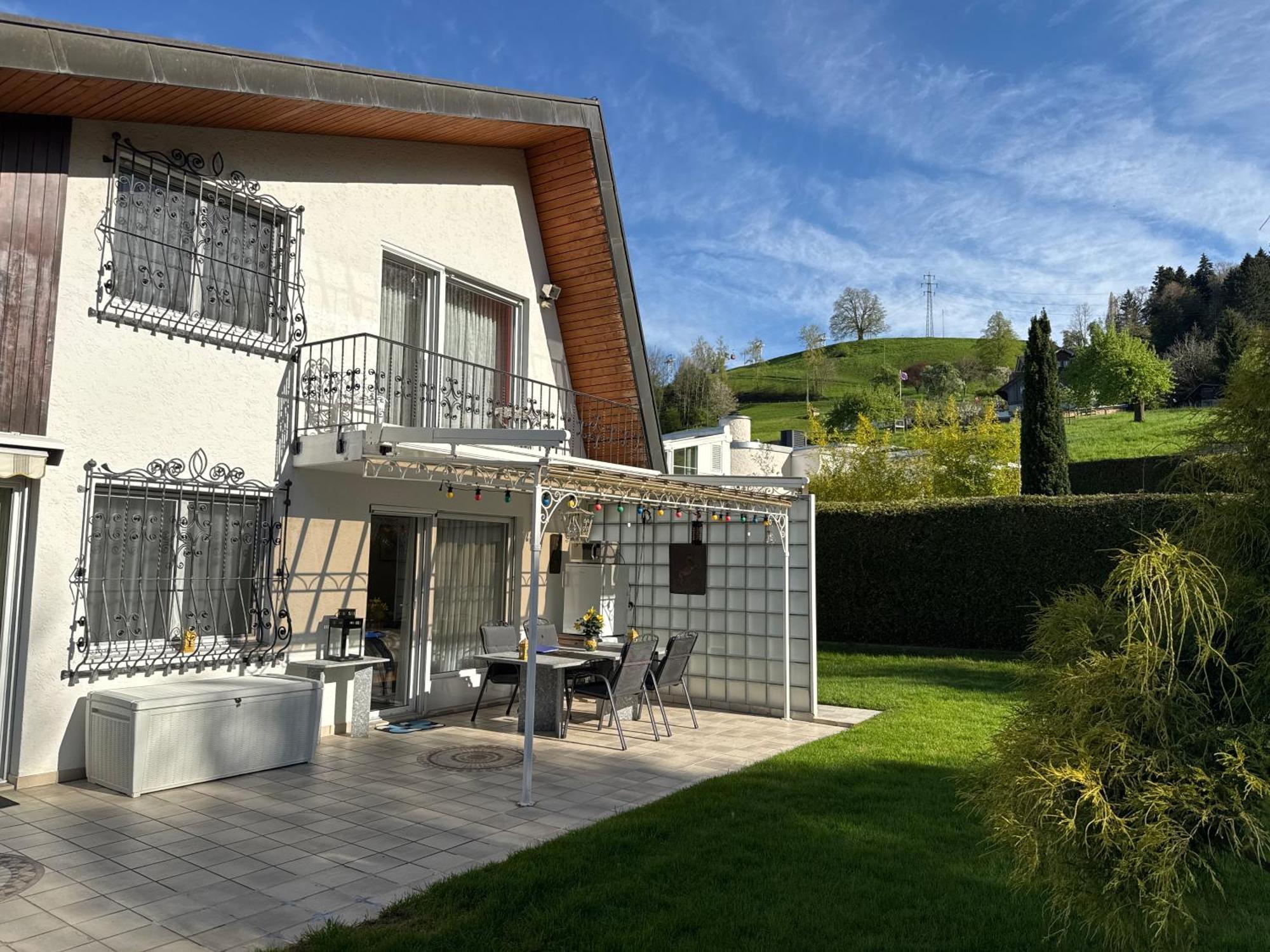 Chloesterli Luzern Buitenkant foto